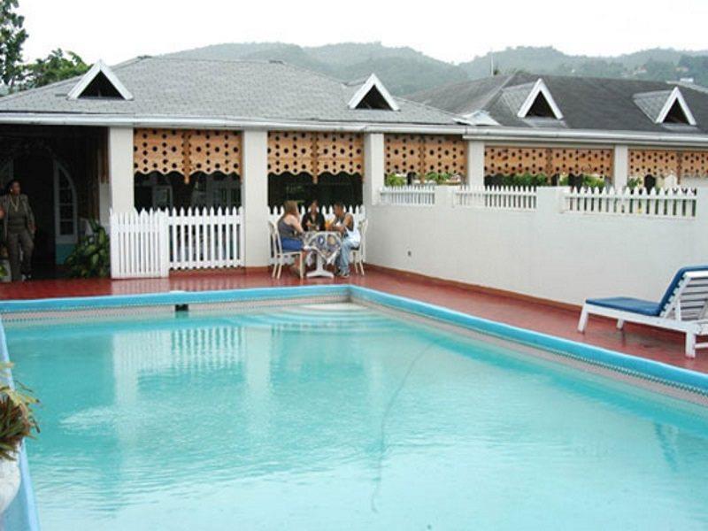 Village Hotel Ocho Rios Exterior foto